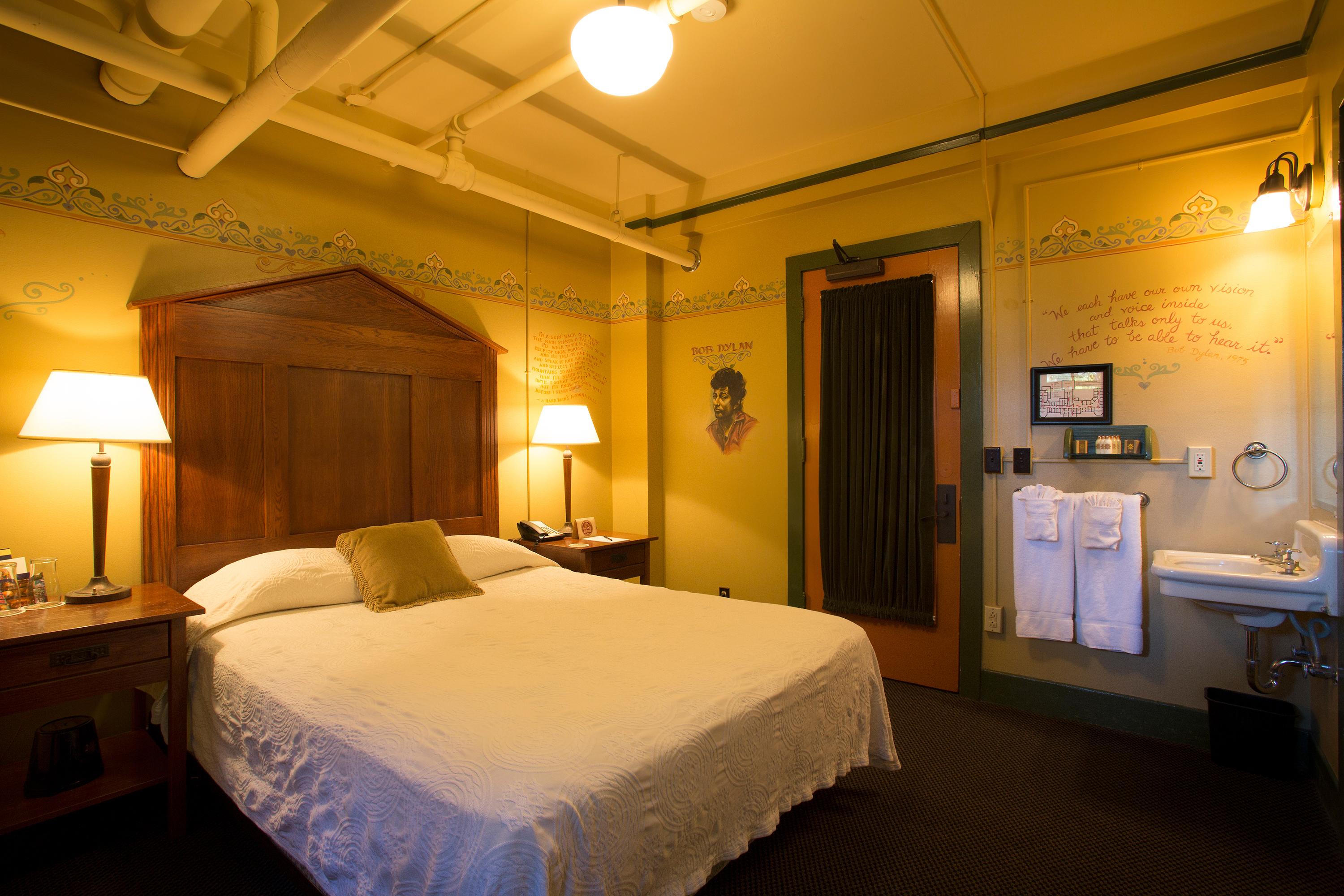 Mcmenamins Grand Lodge Forest Grove Eksteriør bilde