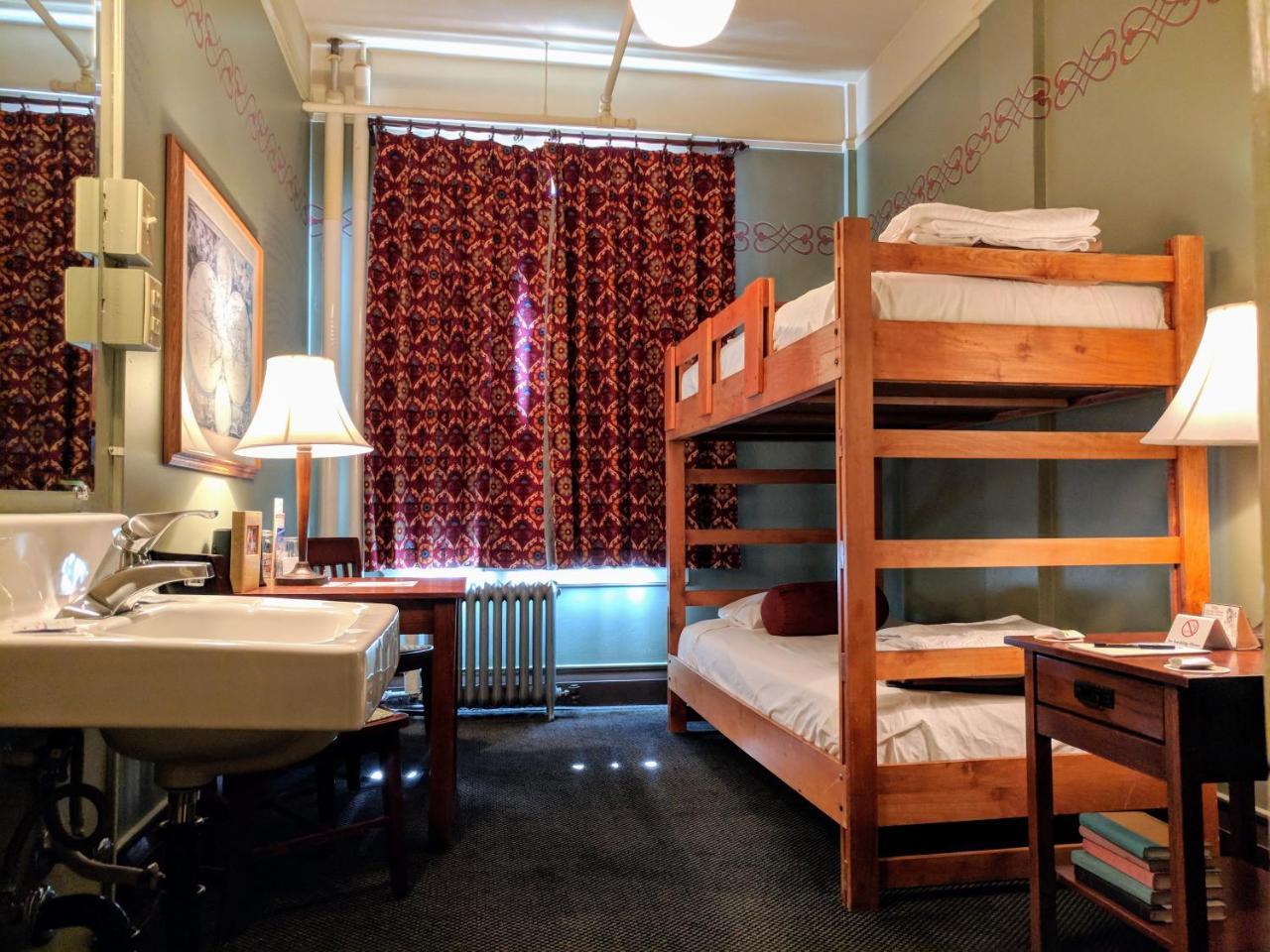 Mcmenamins Grand Lodge Forest Grove Eksteriør bilde